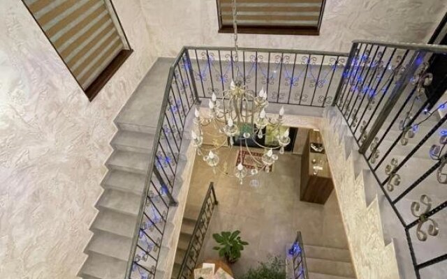 Elite House Hotel