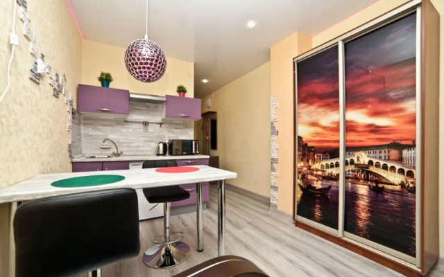 Апартаменты Марьин Дом на Малышева, 42 а