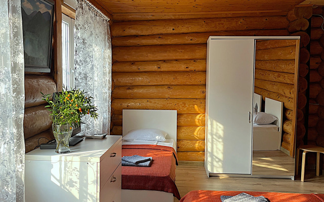 Pod Klych na Kompanyu do 14 chelovek Guest House