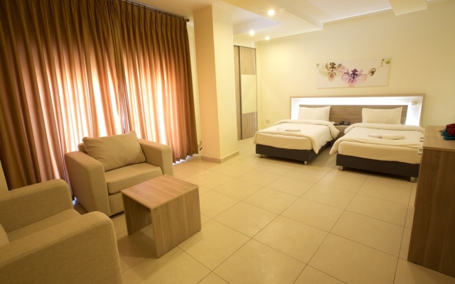 Lujain Hotel Suites