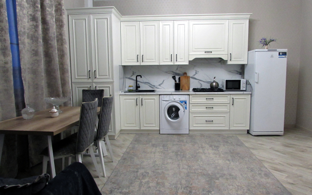 Bolshaya Dvukhkomnatnaya 22 Zhemchuzhina Kaspiya Flat