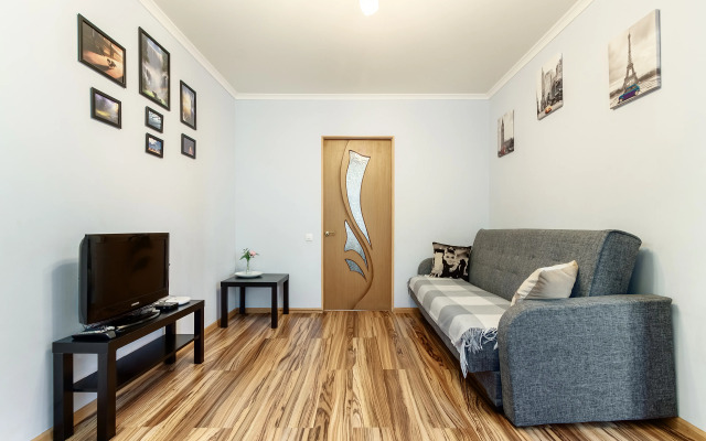 Апартаменты Евродвушка Братский 40