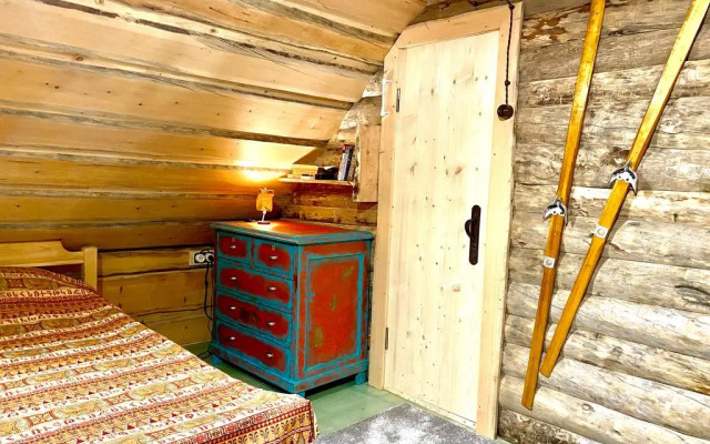 U Lyzhnika Guest House