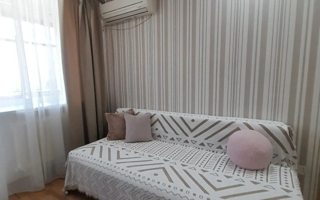 Квартира на Просп Победа Революции  д99