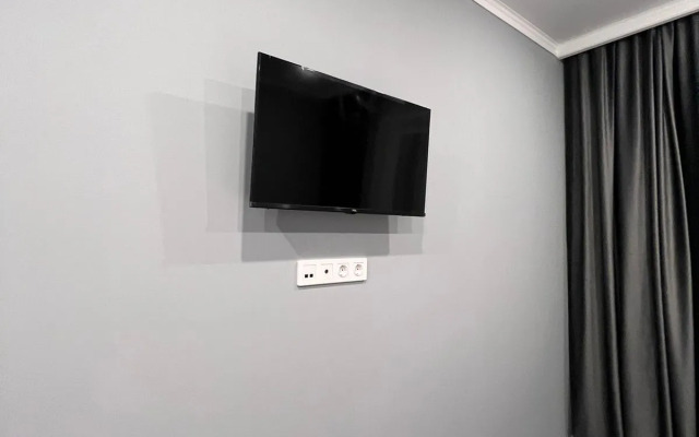 Studiya-2 na Shakhterov 46/1-42-2 Apartments