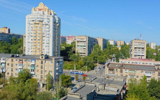 Novorossiyskaya 8 Apartments