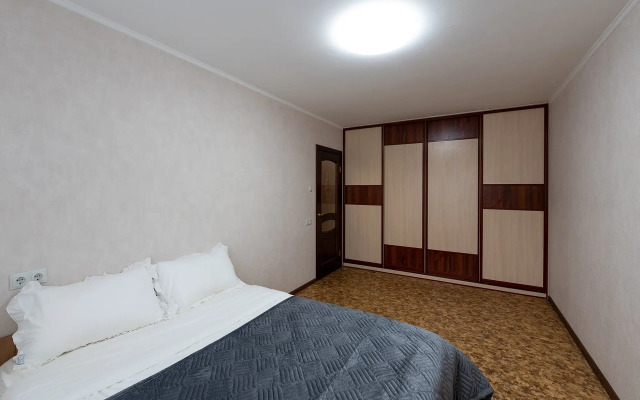 DeNoch Leningradskaya Flat