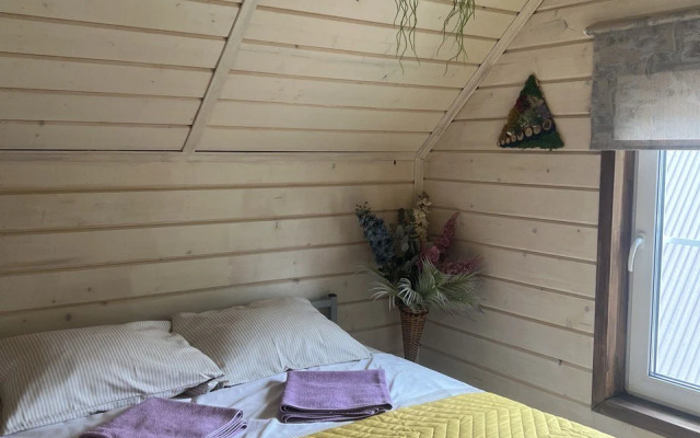 Tropicheskiy Barn Sota Bungalow