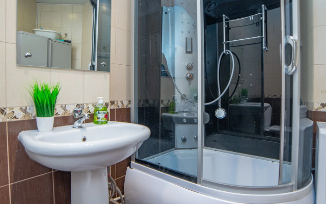 Апартаменты Радищева 33 Трехкомнатная Вторая