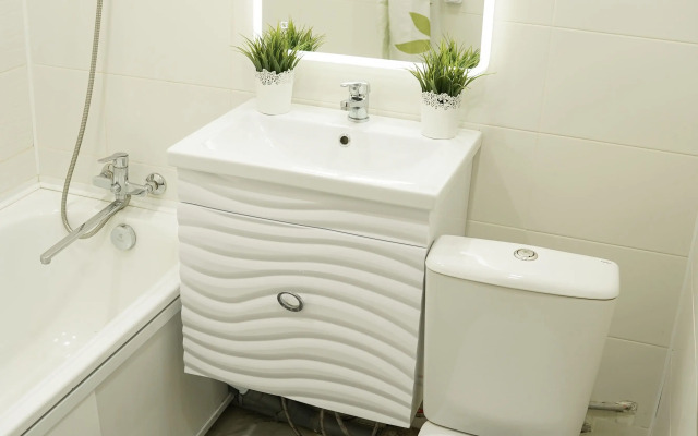 Апартаменты GoldFish на улице Севастопольская 7а