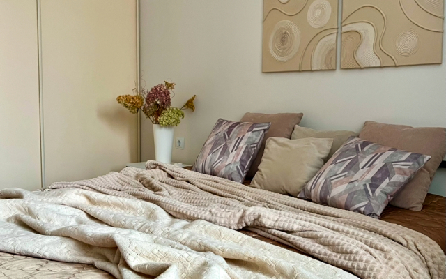 Квартира Уютная двухкомнатная