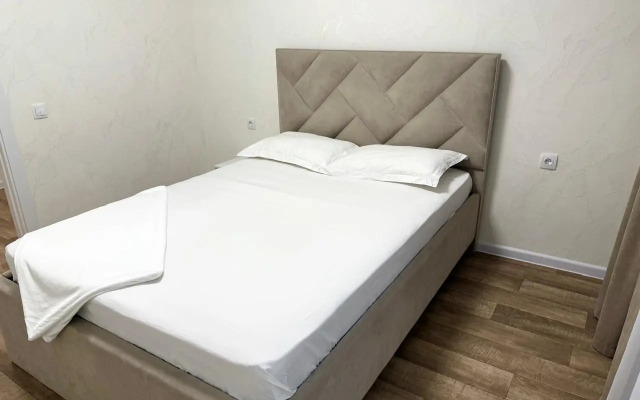 Tryokhkomnatnaya Kvartira V Mezhdurechye Flat
