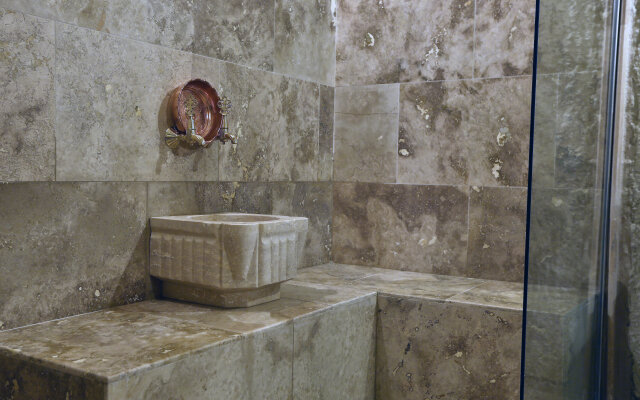 Nox Cave Hotel
