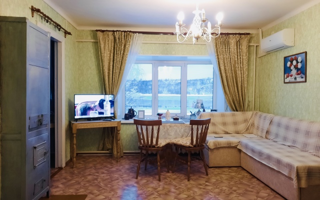 Апартаменты Первая Линия с Видом на Волгу