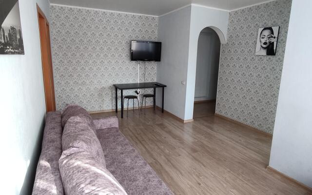 Апартаменты двухкомнатные на Энгельса