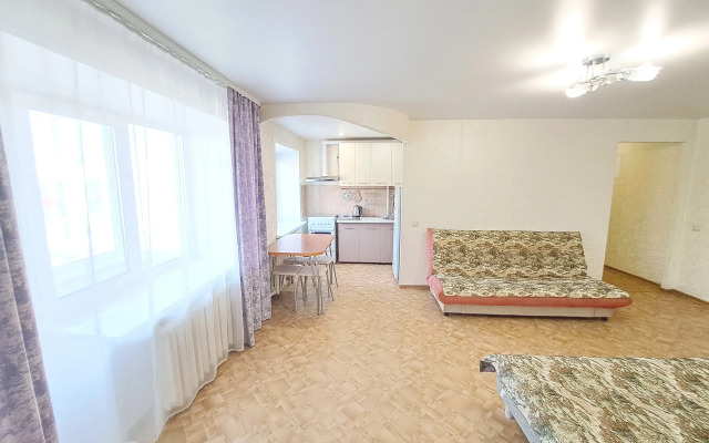 Dvukhkomnatnaya Prospekt Komsomolskij 15 Flat
