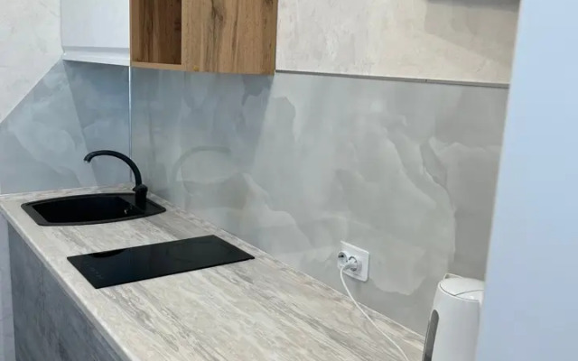 Solnechnaya Kvartira S Vidom Na Reku Flat