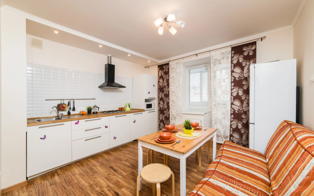 Na Ulitse Khakima 33 Flat