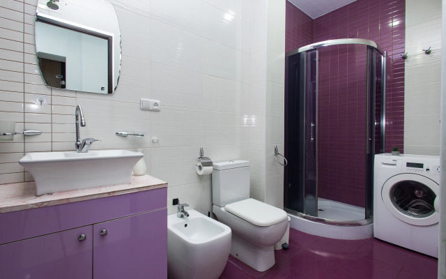 3-komn. ryadom s restoranom DIMOND, DI8210 Flat