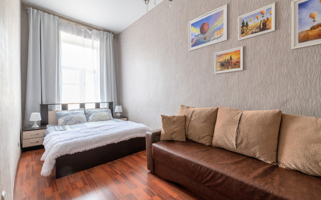 Апартаменты У Аничкова Моста