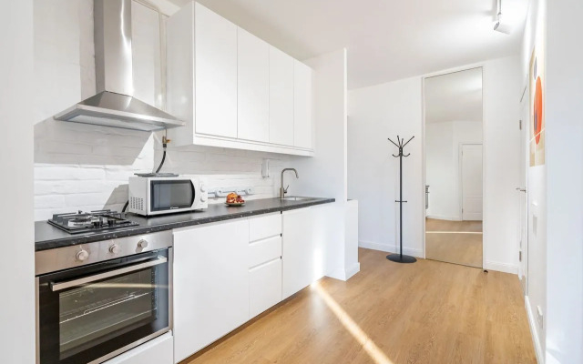 Na Neyshlotskom Pereulke 7 Flat