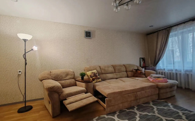 Апартаменты на Улице Колхозной 8