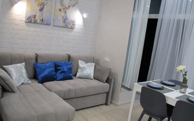 Na Bulvare Nadezhd 4/3 Apartments