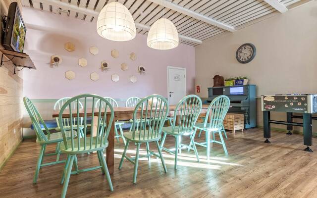 Отель Друзья у Гостиного Двора