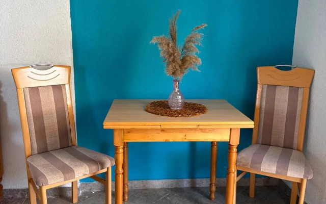 Anora Hotel