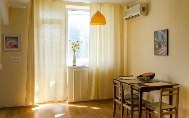 S Dobroy I Myagkoy Enepgetikoj Amango Apartments