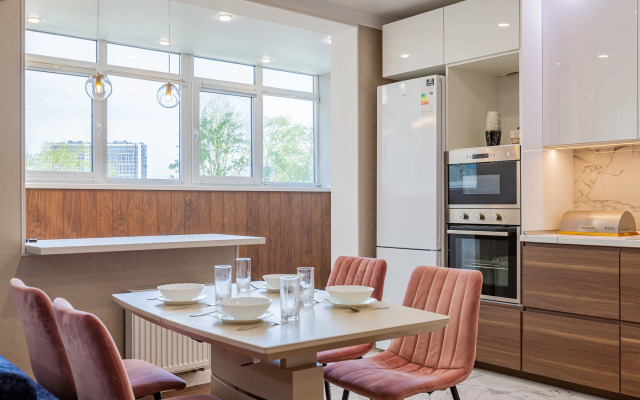 Na Beregu Reki Kazanka Flat