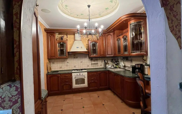 3-Komnatnaya V Tsentre Adlera Flat