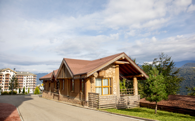 Big Family Chalet With Jacuzzi Guest House