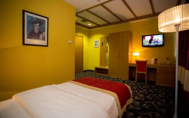Colosseo Hotel