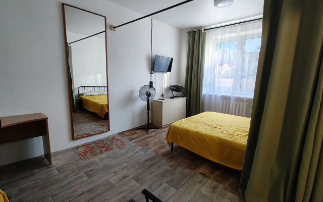 Na Ulitse Ilyichyova 8 Flat