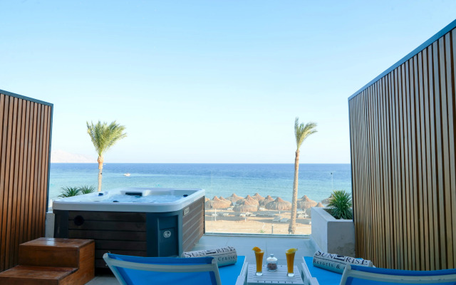 Sunrise Remal Beach Resort