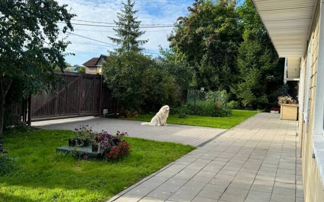 Gostevoy Dom Formoza Guest House