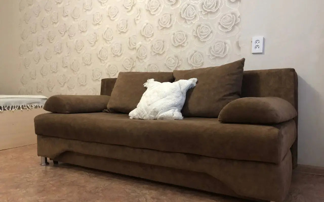 Na Prospekte Traktorostroiteley 35 Flat