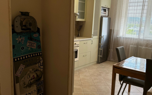 V Zhilom Rayone Berezovy Flat