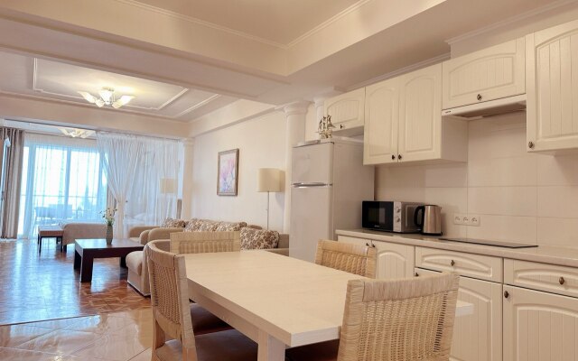 Odnokomnatnye Milana S Vidom Na More Apartments