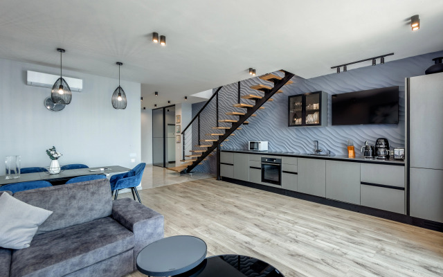 Апартаменты 175  двухуровневые с видом на море