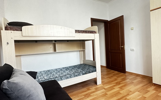 3 rooms Zhetysu 1 Flat