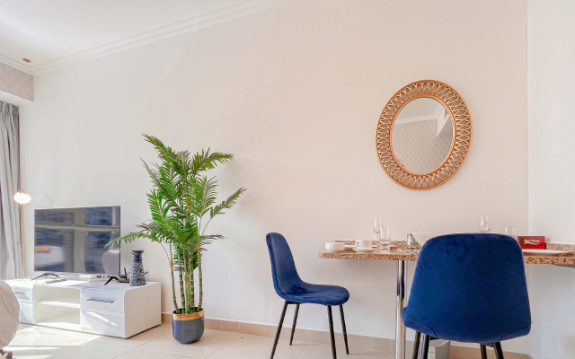 Cosmos Living Elegant Studio Near Dubai Marina Apartments