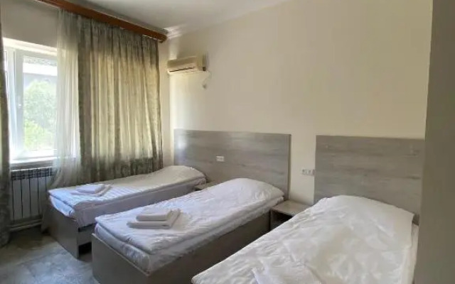 Oasis Hotel Kapan