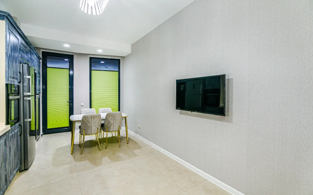 Sea View VIP on Sabah Residence Apartments