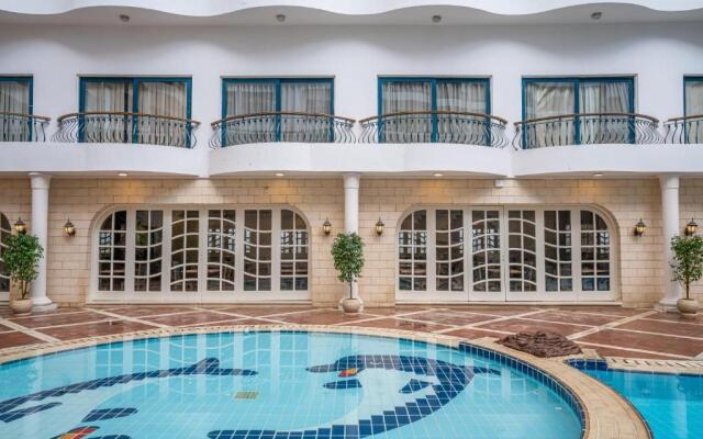 Azal Pyramids Hotel