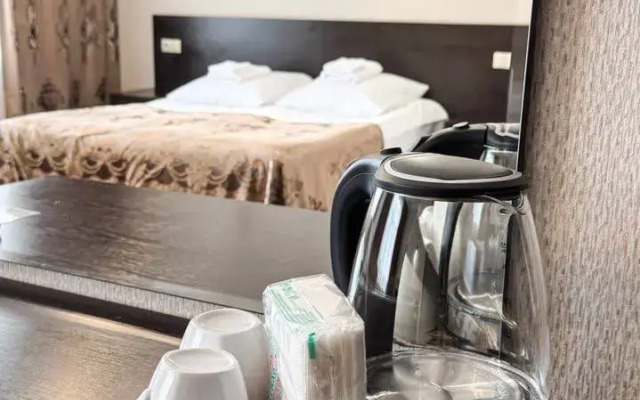 Kavkaz Hotel