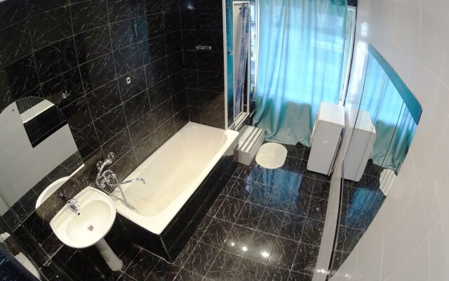 Chelyuskintsev 5 Apartments