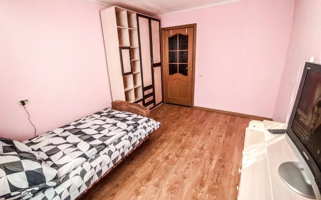 Квартира Двухкомнатная на Набережной Реки