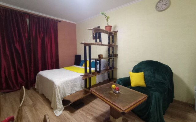 Квартира Live-In-Comfort на Творчества 1к1